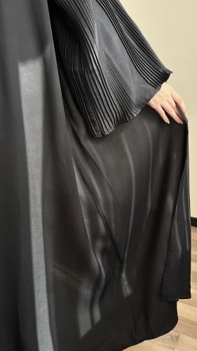 Haifa abaya