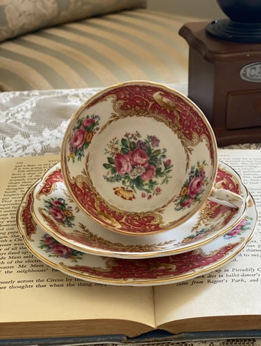Foley "Montrose" Trio cup saucer teaplate