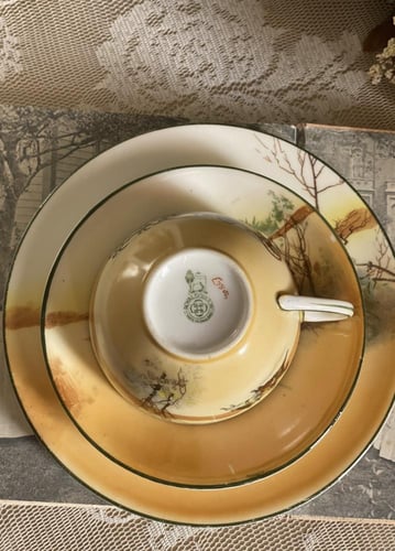 ROYAL DOULTON SERIES WARE “COACHING DAYS” TRIO