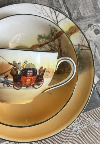 ROYAL DOULTON SERIES WARE “COACHING DAYS” TRIO