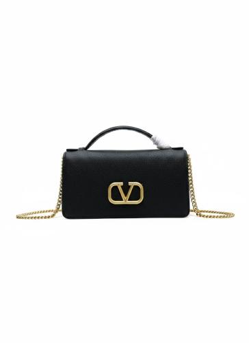 Valentino VRING Chain Bag)