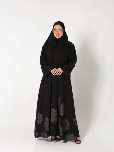 Rozeet abaya.. the story of lavender on the blackness of linen