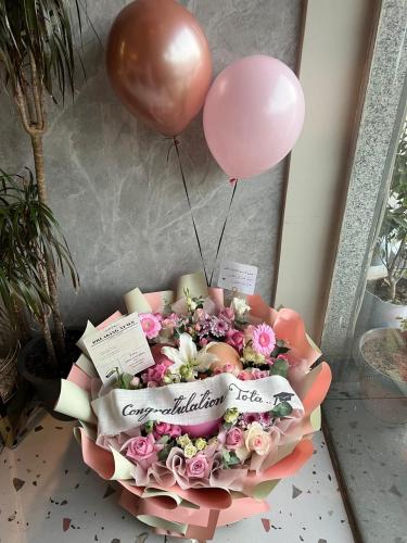 Graduation bouquet Tota