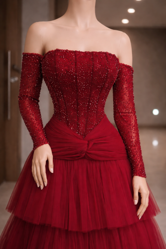 فستان اسماء