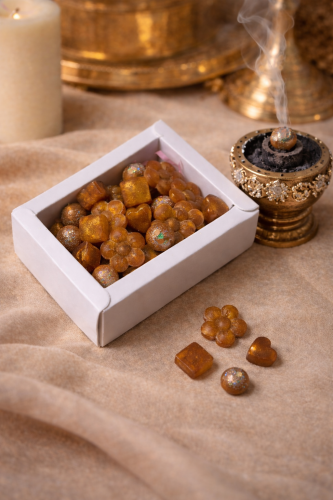 مستكة برائحة العود
