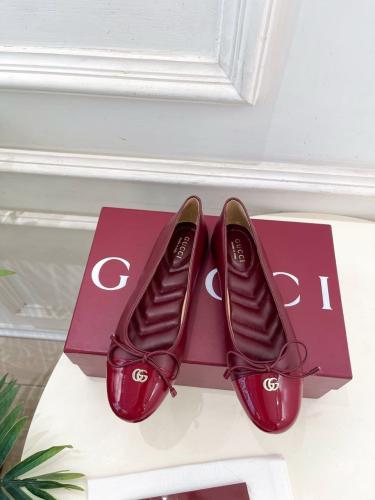 Flat Gucci