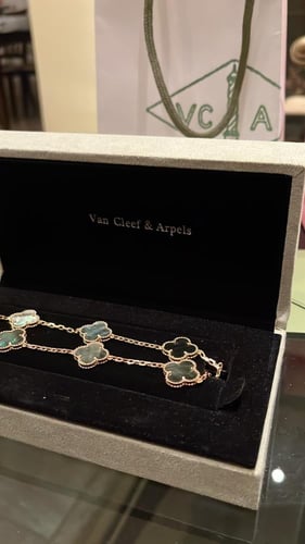 Van cleaf bracelet gray