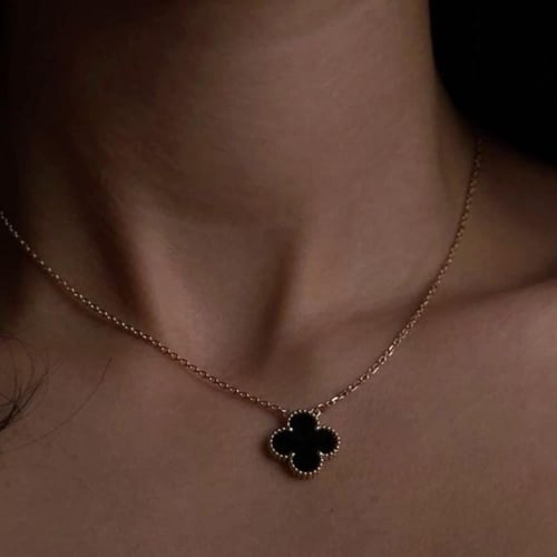 Van cleaf necklace black