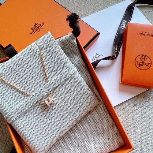 Hermes necklace light pink (mini)