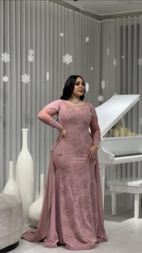 فستان بينك شك