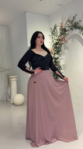 فستان كلوش لحمي بكرستال