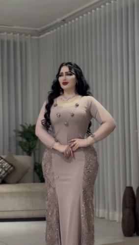 فستان لحمي ترتر وشك