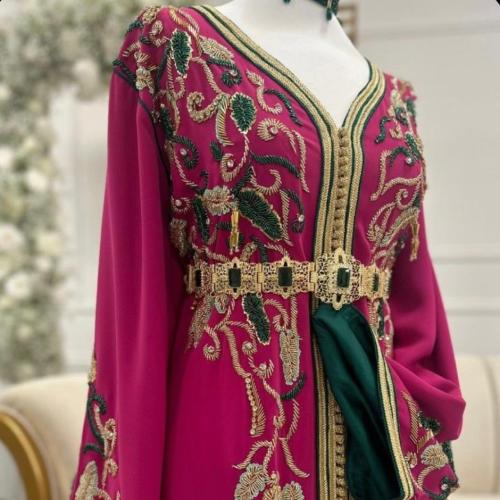 قفطان هُيام شك مميز باليد .