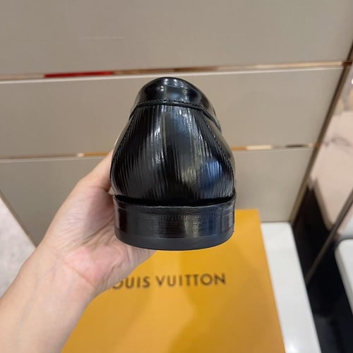 شوز LV major لويس فيتون