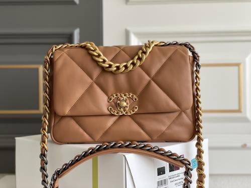 Chanel 19 Bag 16 cm