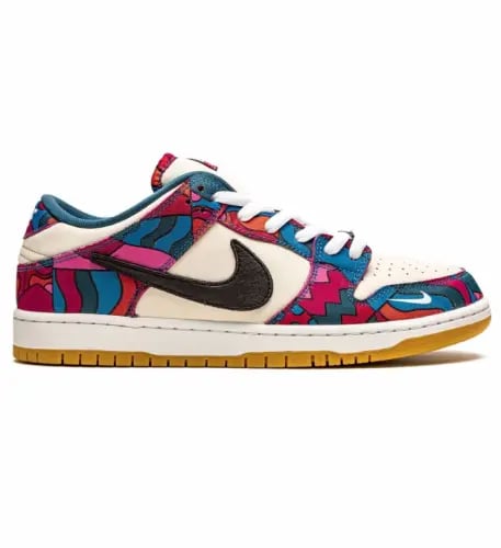 Nike SB Dunk Low - Parra Abstract Art - Fireberry/Black هذا الحذاء هو ثمرة التعاون الفني المذهل بين نايكي والفنان الهولندي "بارا"...