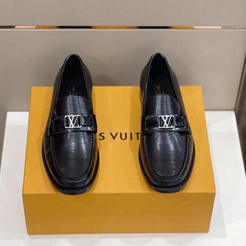 شوز LV major لويس فيتون