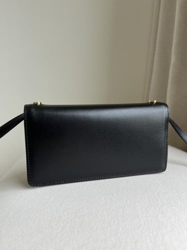 حقيبة جلد صغيرة من توم فورد