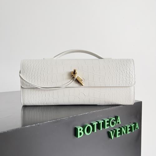 BV Andiamo Clutch 29cm