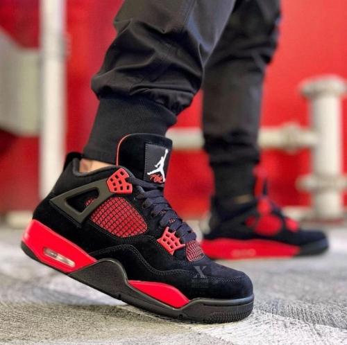 air Jordan 4 thunder