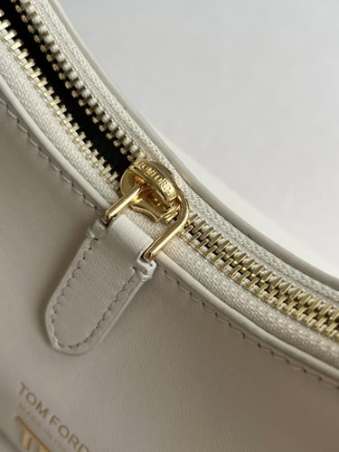 توم فورد 23 سم