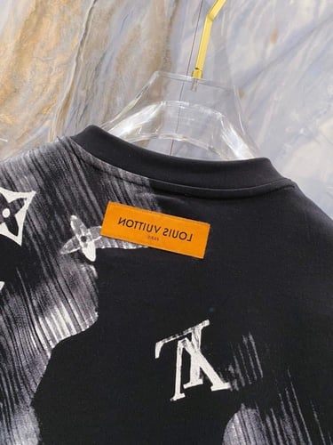 LV Art T-shirt