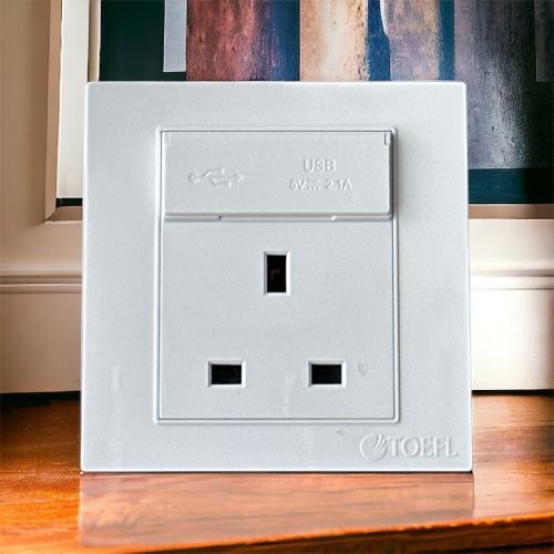 فيش ثلاثي ابيض توفل + يو اس بي + تايب سي