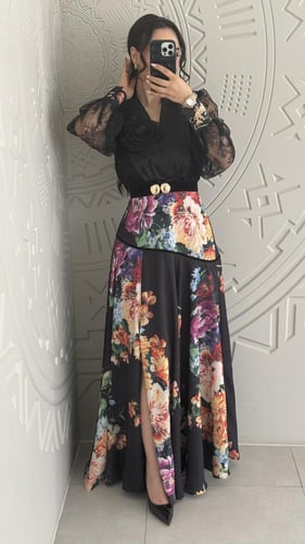 فستان طويل فخم