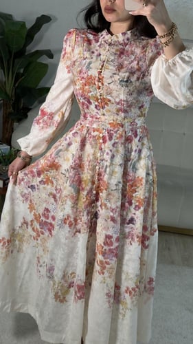 فستان بناتي فخم مورد