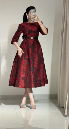 فستان ميدي مكس الاورغنزا بالجكار