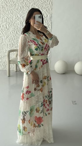 فستان طويل نسائي فخم وراقي اللون مكس السكري مع تور...