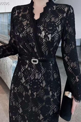 فستان دانتيل