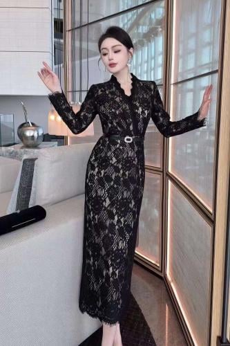 فستان دانتيل