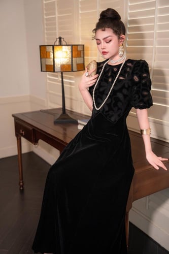 فستان مخمل انيق وراقي