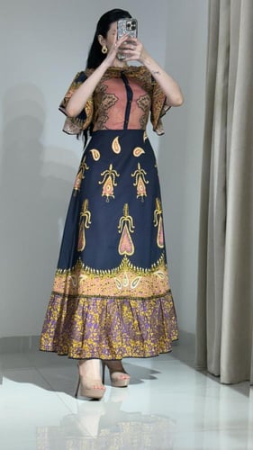 فستان انيق بطبعات غجريه