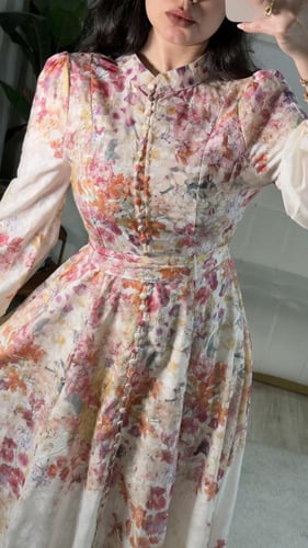 فستان بناتي فخم مورد