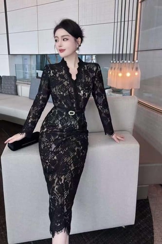 فستان دانتيل