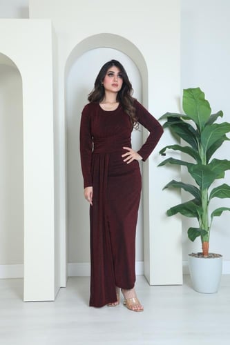 فستان سواريه للمناسبات انيق مع تخريجة الاسكارف على...