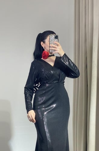 فستان طويل سهرة فخم ترند اللون الاسود