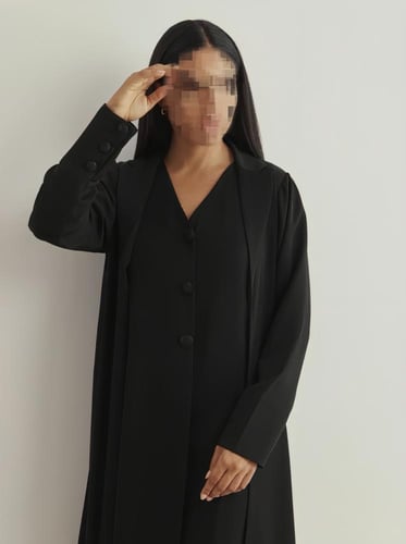 عباية لورين