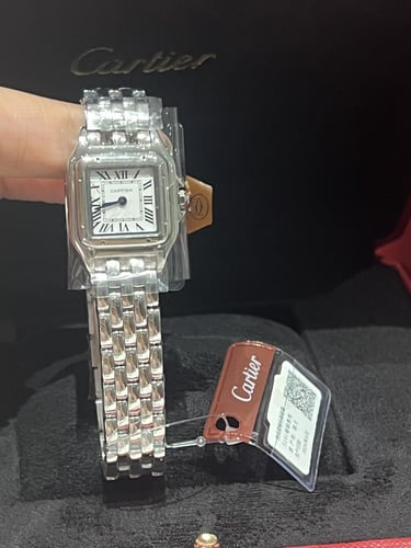 ساعة بانثر ستيل فضيه - صغيره - تسليم فوري "كميه مح...