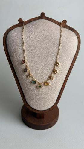 سلسلة الكريستالات الملوّنة – Gold Plated Crystal Necklace