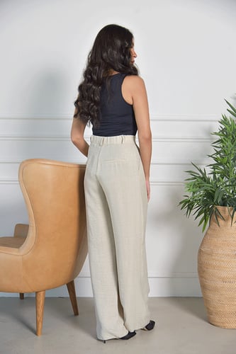 بنطال عالي الخصر بلون بيج