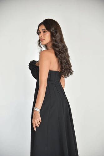 فستان سهرة أسود ( Strapless )