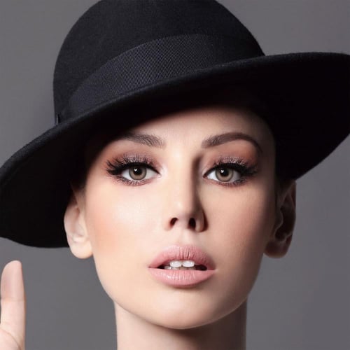 ديفا عدسات لاصقة للعين - موون Diva