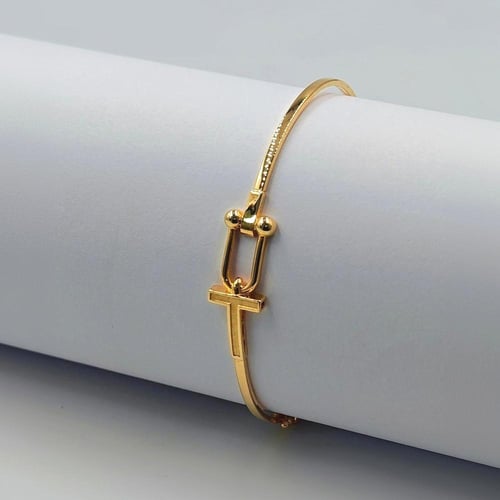 18k Gold Bangle