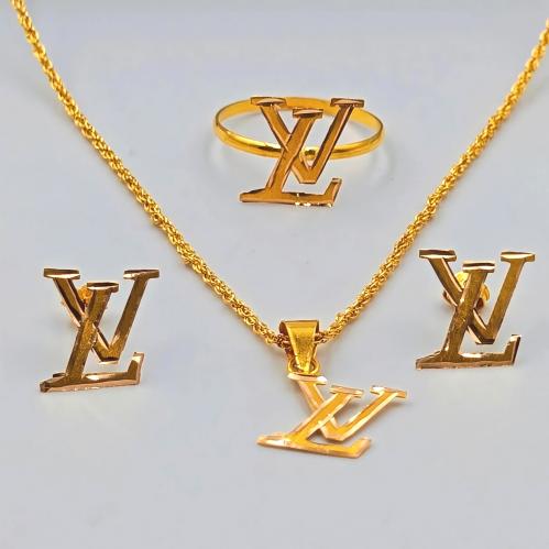 طقم ذهب عيار 18 - 18K Gold set