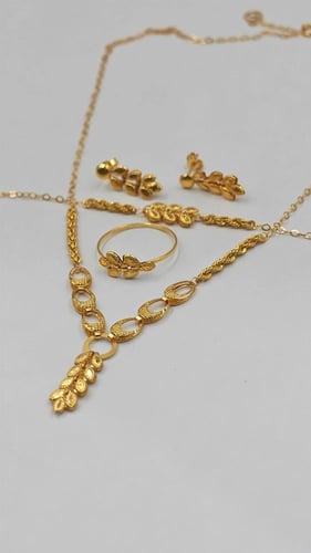 طقم ذهب عيار 21 - 21K Gold Set