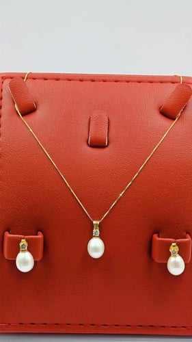 طقم الماس عيار 18 - Diamond Set 18k