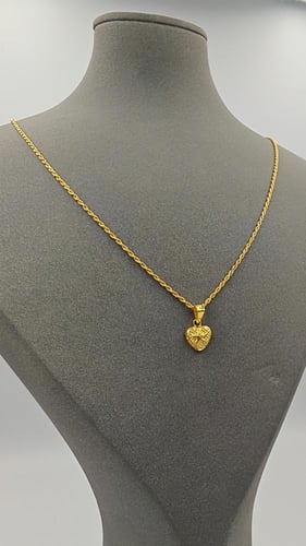 عقد قلب عيار18